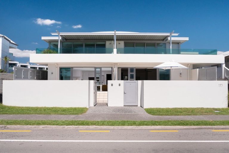Photo of property in 2/135 Marine Parade, Mount Maunganui, 3116
