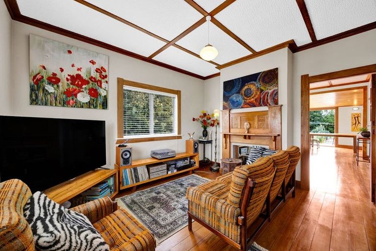 Photo of property in 63 King Street, Opunake, 4616