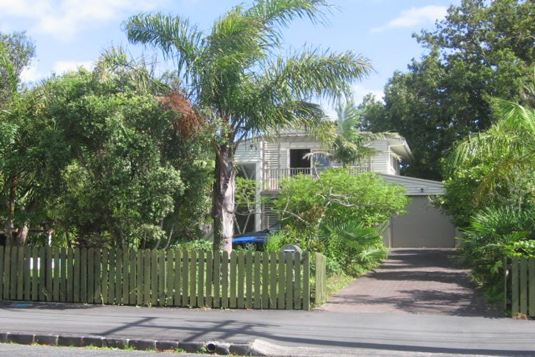 Photo of property in 3 Owens Road, Devonport, Auckland, 0624