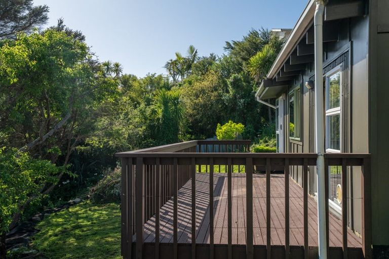 Photo of property in 6 Main Road, Raglan, 3225