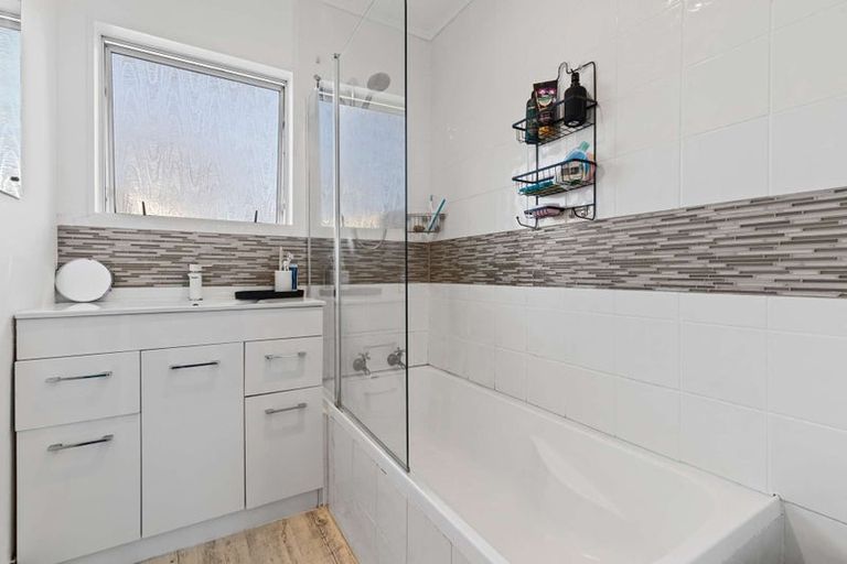 Photo of property in 9 Bronte Place, Owhata, Rotorua, 3010