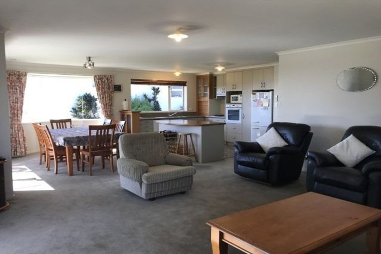 Photo of property in 17a Karaka Street, Merrilands, New Plymouth, 4312