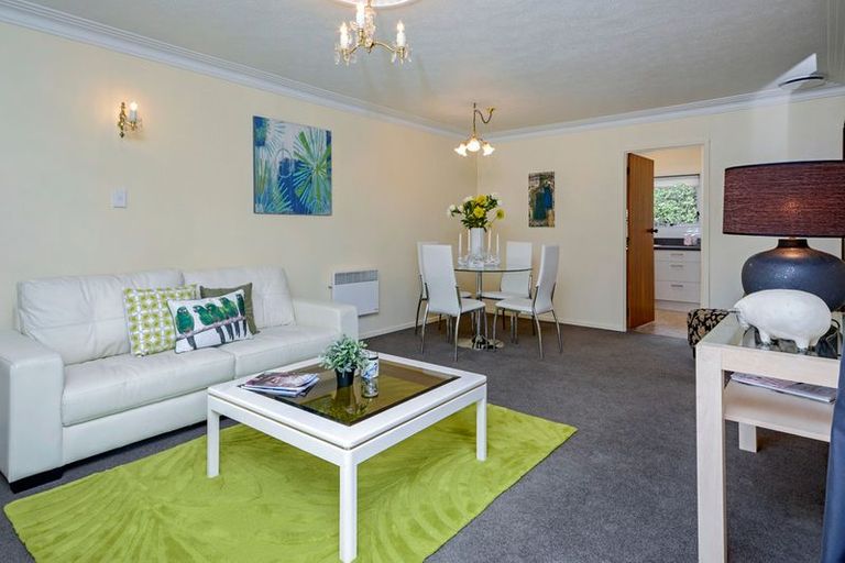 Photo of property in 2/47 Prince Regent Drive, Half Moon Bay, Auckland, 2012