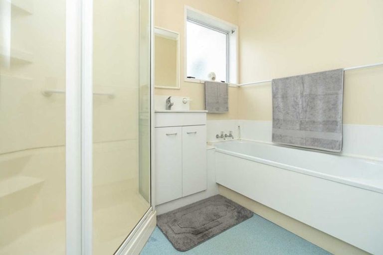 Photo of property in 30 Brocas Avenue, Hillcrest, Hamilton, 3216