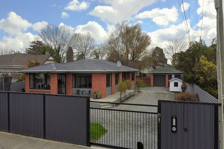 Photo of property in 11 Springfield Road, Milton, 9220