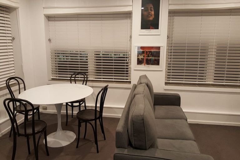 Photo of property in 2d/123 Molesworth Street, Thorndon, Wellington, 6011