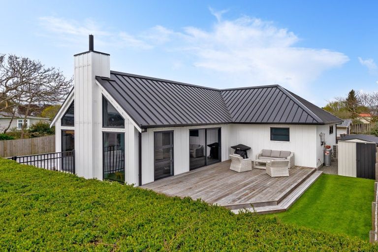 Photo of property in 30 Princess Street, Martinborough, 5711