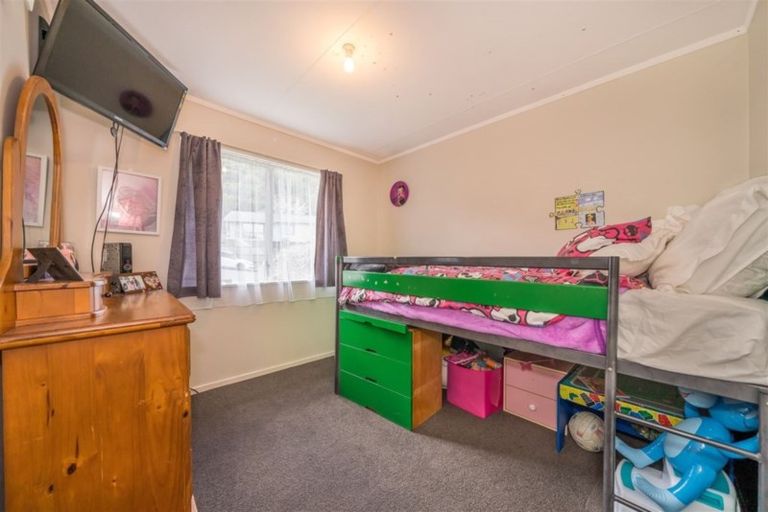 Photo of property in 80 Gillespies Road, Birchville, Upper Hutt, 5018