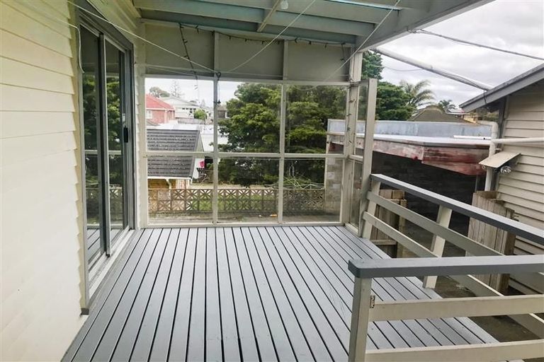 Photo of property in 214 Shirley Road, Papatoetoe, Auckland, 2025