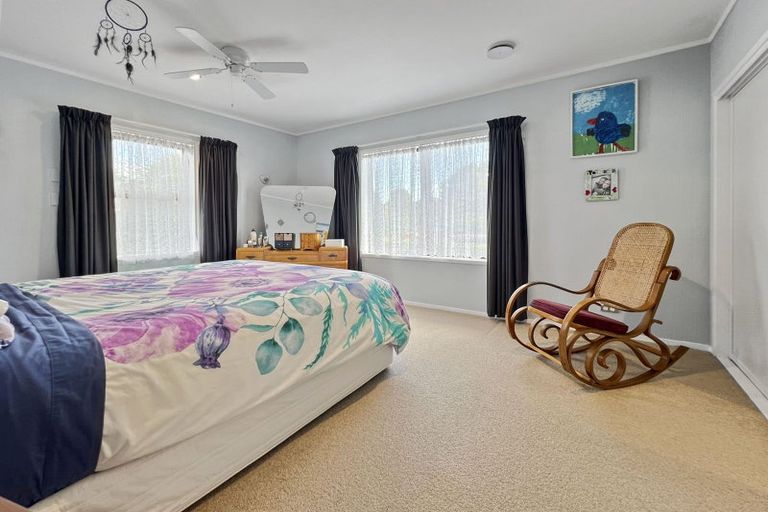 Photo of property in 12 Frank Place, Hillpark, Auckland, 2102