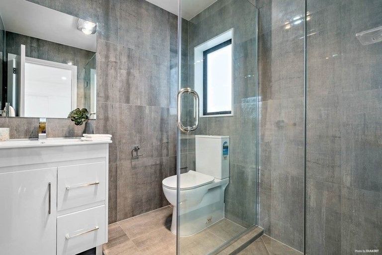 Photo of property in 35d Laurie Avenue, Papakura, 2110