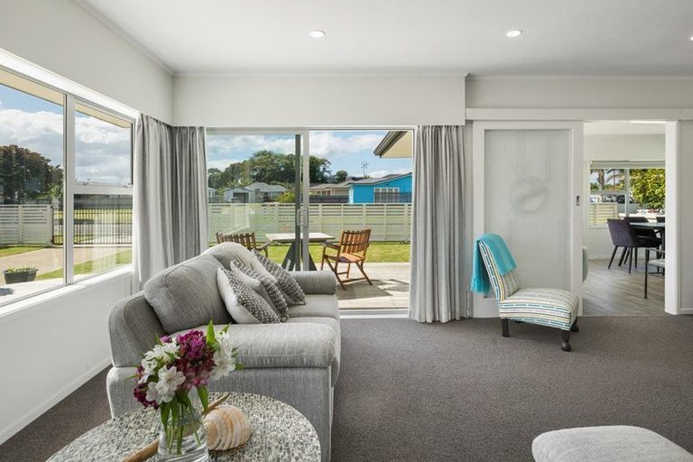 Photo of property in 8 Sandleigh Drive, Athenree, Katikati, 3177