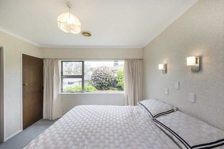 Photo of property in 6b Edwards Place, Terrace End, Palmerston North, 4410