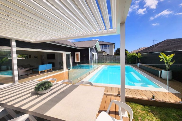 Photo of property in 6 Sophia Place, Karaka, Papakura, 2113