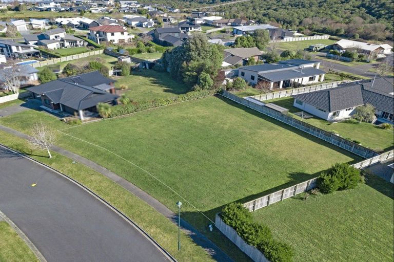 Photo of property in 68 Montgomery Crescent, Kinloch, Taupo, 3377