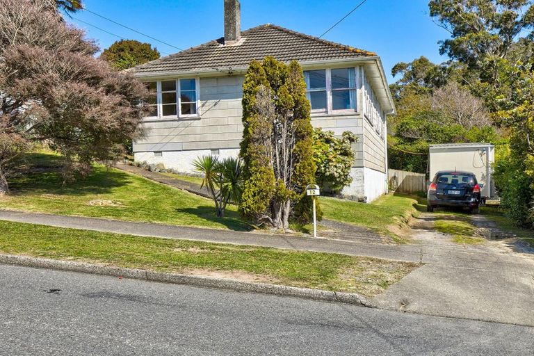 Photo of property in 12 Gear Terrace, Ranui, Porirua, 5024