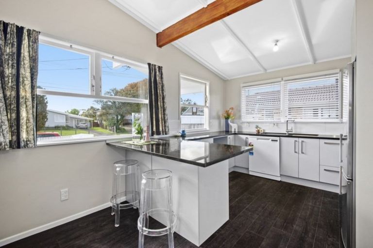 Photo of property in 1/34 Dale Crescent, Pakuranga, Auckland, 2010