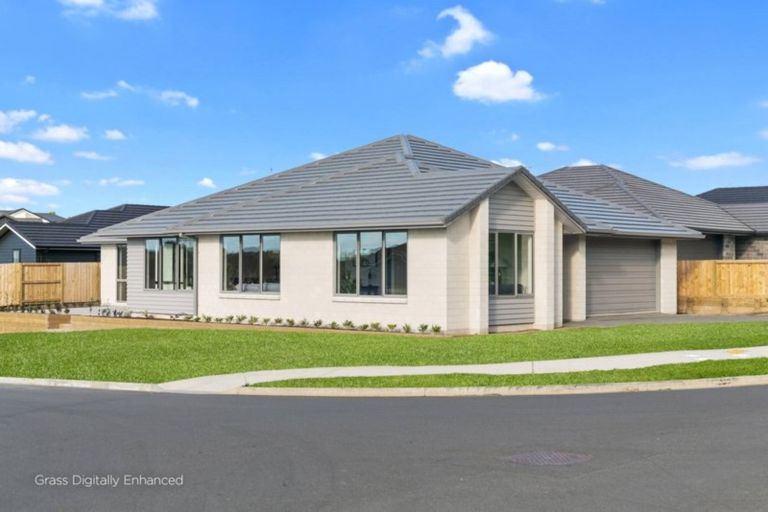 Photo of property in 18 Lakeside Terrace, Omokoroa, 3114
