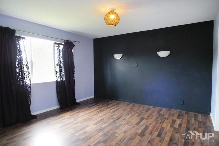 Photo of property in 4 Carillon Place, Massey, Auckland, 0614