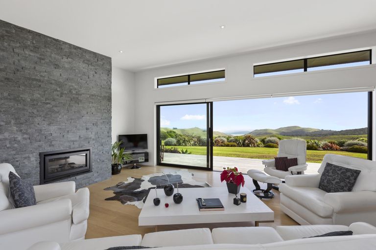 Photo of property in 812 Ruapuke Road, Raglan, 3296