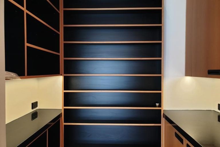 Photo of property in 1b Robieson Lane, Roseneath, Wellington, 6011