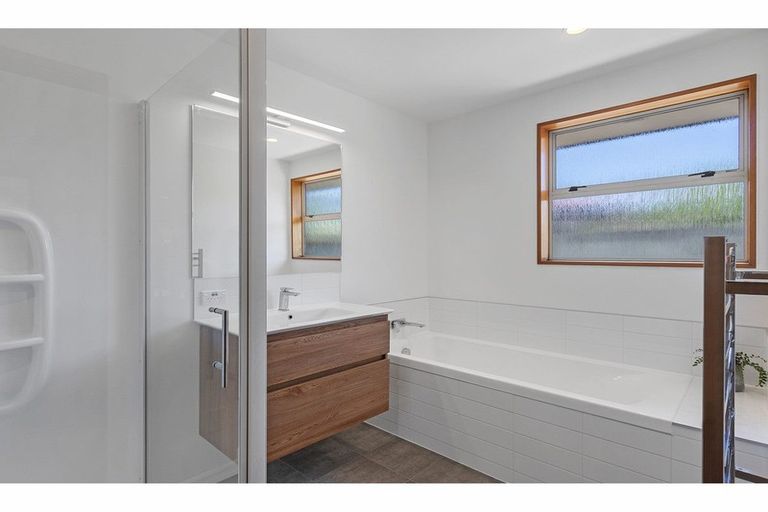 Photo of property in 3a Westlake Drive, Halswell, Christchurch, 8025