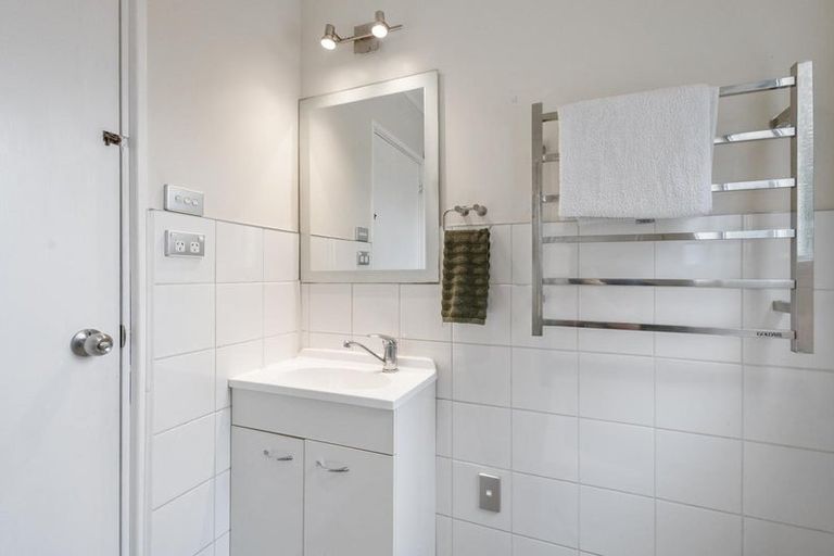 Photo of property in 6a Robyn Hyde Place, Leamington, Cambridge, 3432