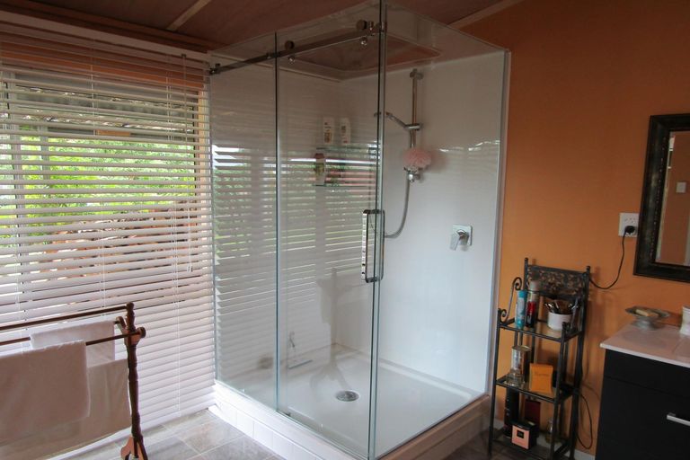 Photo of property in 6 Nikau Place, Edgecumbe, 3120