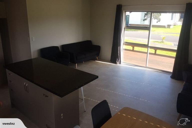 Photo of property in 1 Rena Place, Whitianga, 3510