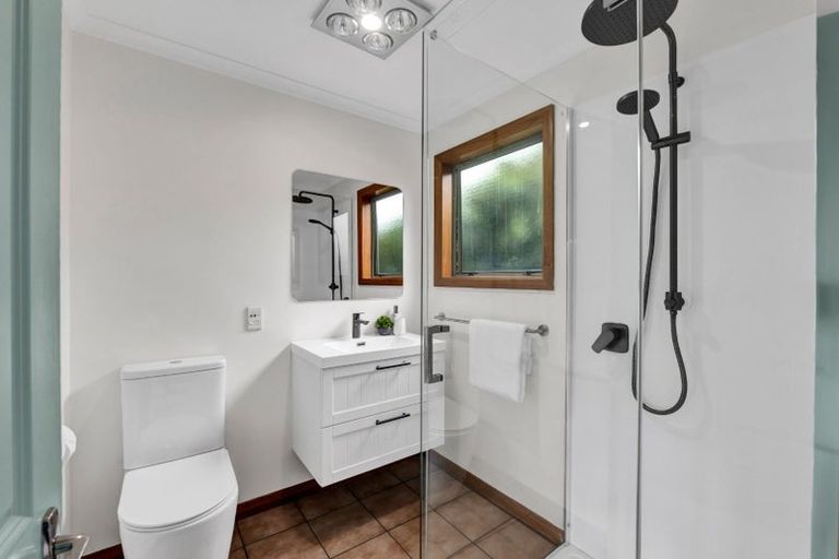 Photo of property in 86 Mangorei Road, Strandon, New Plymouth, 4312