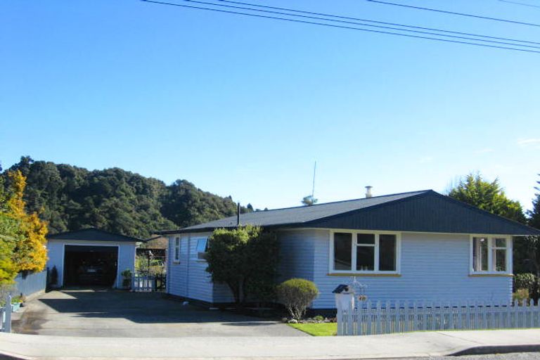 Photo of property in 132 Marsden Road, Greymouth, 7805