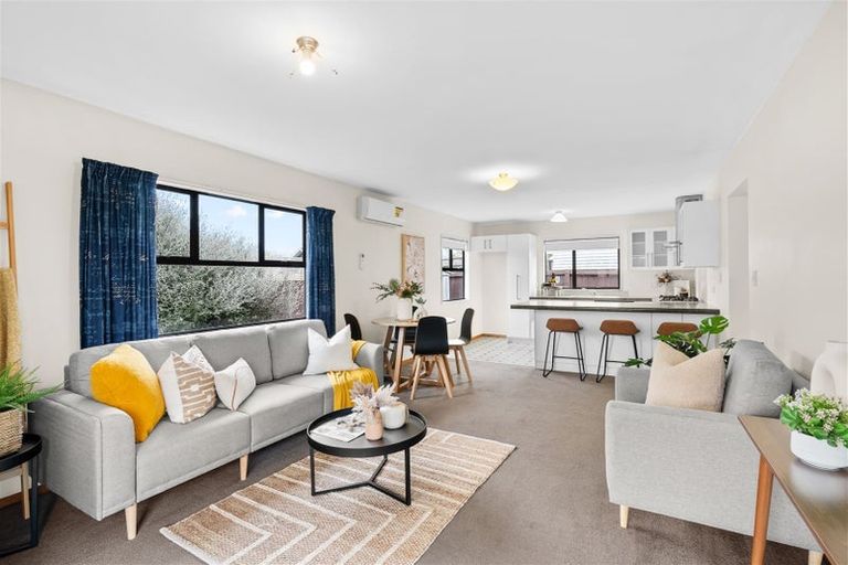 Photo of property in 2/840 Main North Road, Belfast, Christchurch, 8051