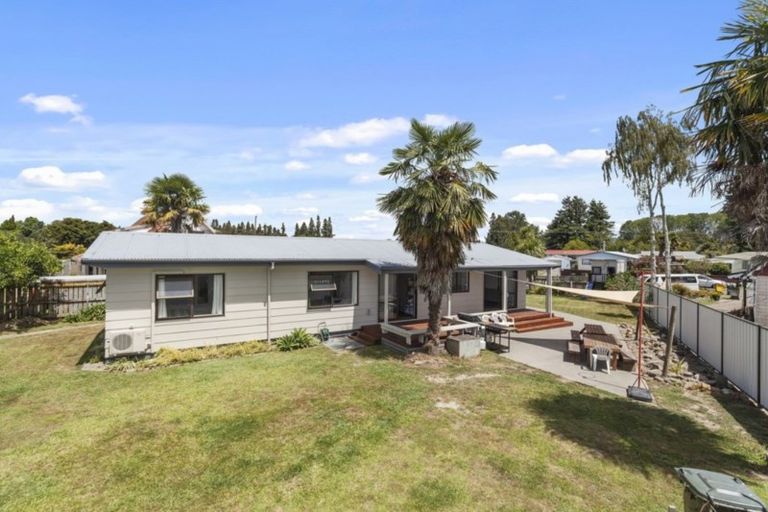 Photo of property in 10 Kanuka Place, Edgecumbe, 3120