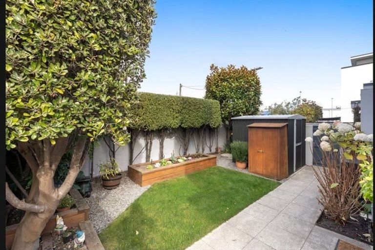 Photo of property in 28 Mayfair Street, Riccarton, Christchurch, 8011