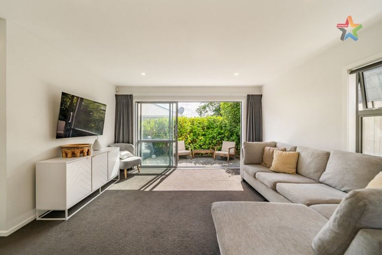 Photo of property in 3 Okoutu Lane, Moera, Lower Hutt, 5010