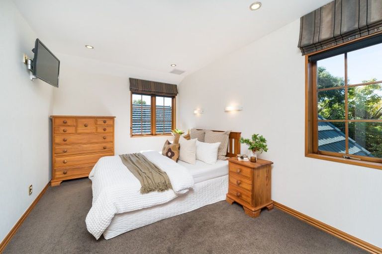 Photo of property in 183 Victoria Avenue, Hokowhitu, Palmerston North, 4410