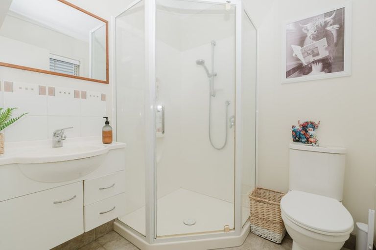 Photo of property in 13 Oak View Place, Newstead, Hamilton, 3287