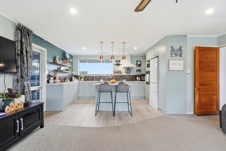 Photo of property in 9 Ramona Avenue, Waitarere Beach, Levin, 5510