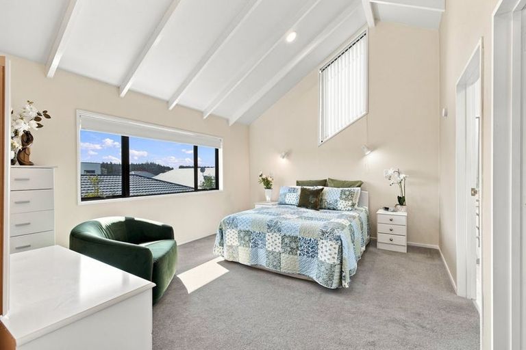 Photo of property in 52 Anglesea Avenue, Parklands, Christchurch, 8083