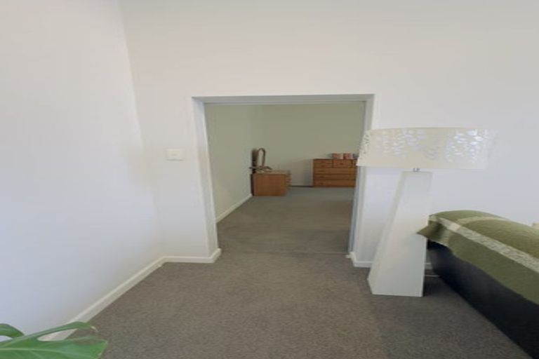 Photo of property in 1/72 Derwent Street, Island Bay, Wellington, 6023