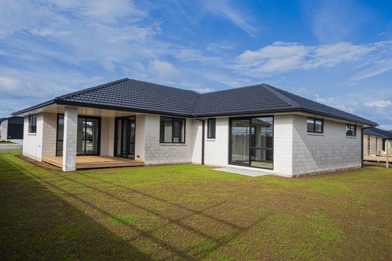 Photo of property in 14 Cascade Crescent, Tikipunga, Whangarei, 0112