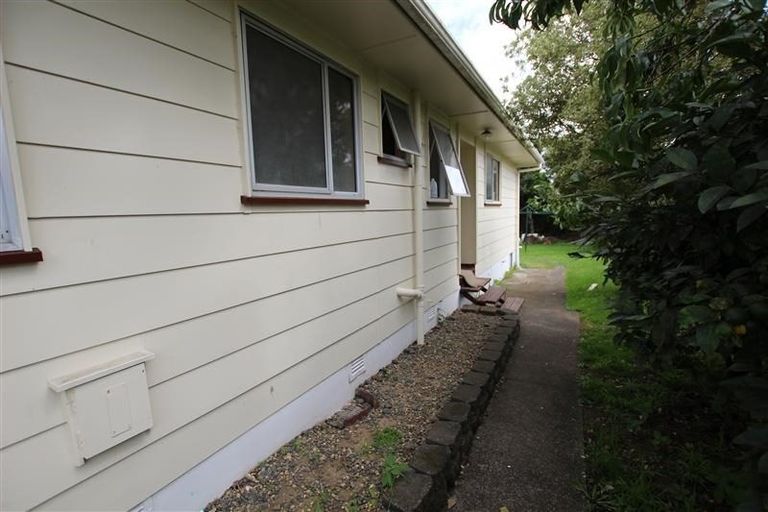 Photo of property in 105 Mahia Road, Wattle Downs, Auckland, 2103