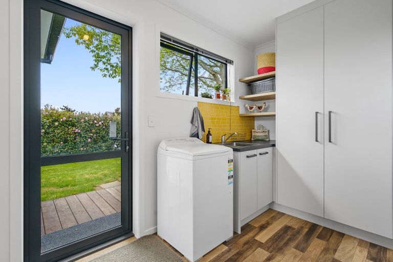 Photo of property in 16 Cowley Drive, Leamington, Cambridge, 3432