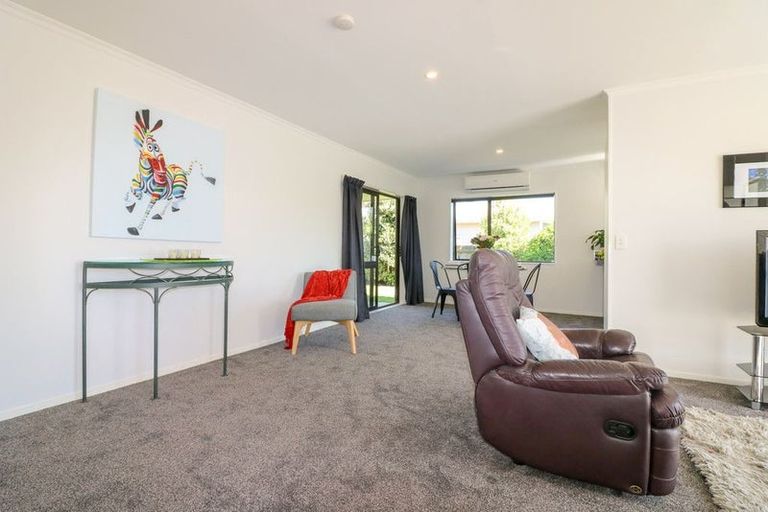 Photo of property in 1a Rutland Place, Milson, Palmerston North, 4414