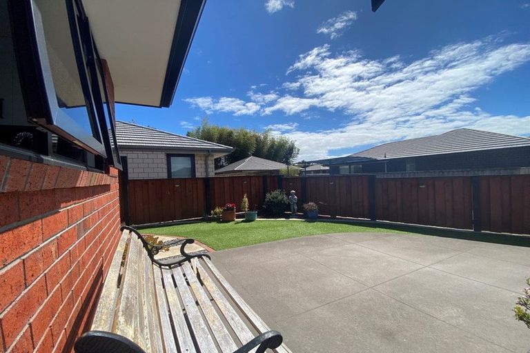 Photo of property in 18 Nukuroa Close, Waitara, 4320