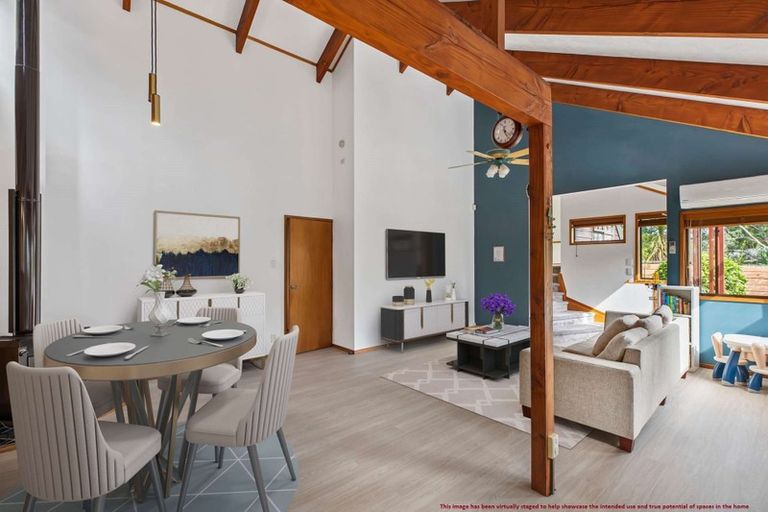 Photo of property in 58a Lantana Road, Green Bay, Auckland, 0604