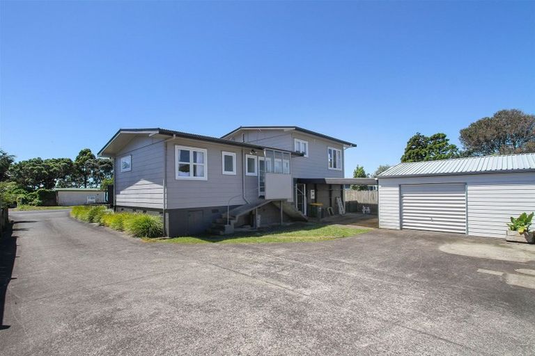 Photo of property in 11 Crispe Road, Clarks Beach, 2122