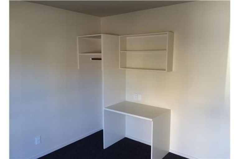 Photo of property in 120c Elizabeth Street, Riccarton, Christchurch, 8041