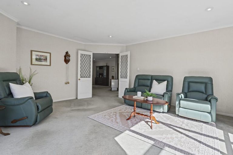 Photo of property in 4 Wardour Mews, Avonhead, Christchurch, 8042