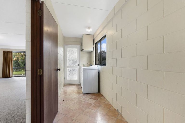 Photo of property in 11 Kellyville Heights, Merrilands, New Plymouth, 4312